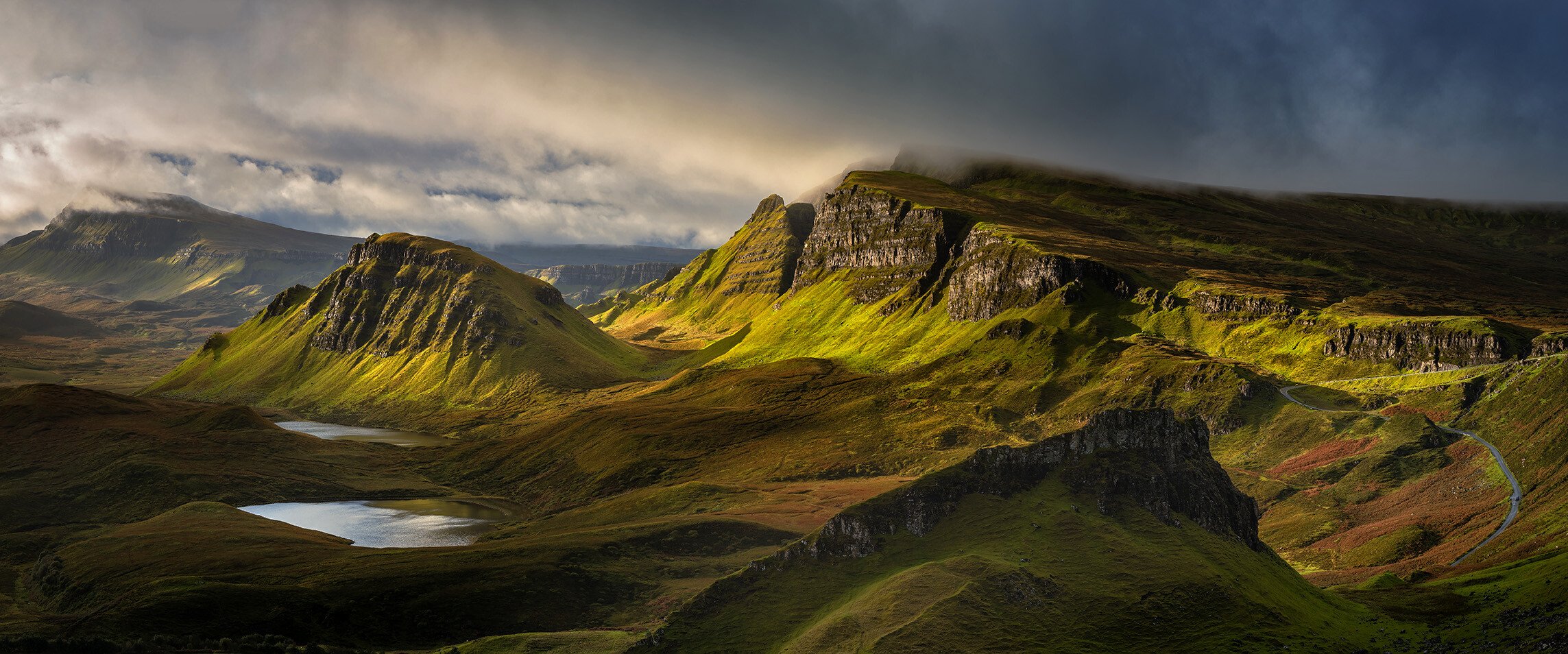 remote_mountain_valley_@2287x954px
